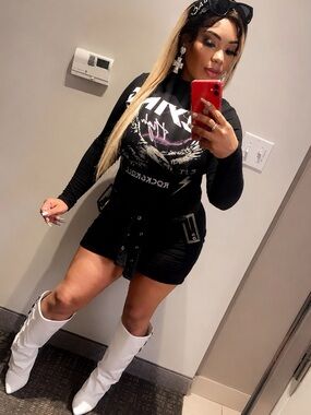 Black Graphic Long-Sleeve Mini Dress with White Boots